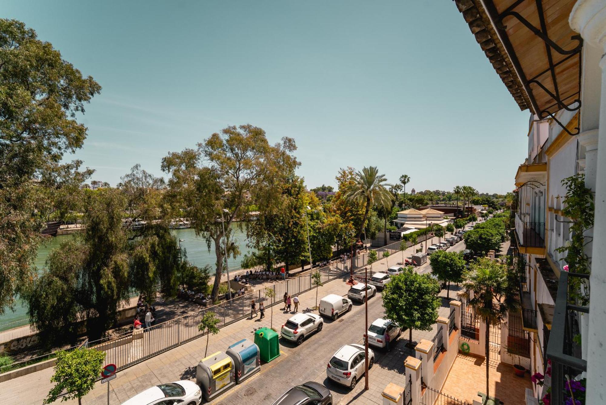 Betis River View Севиля Екстериор снимка